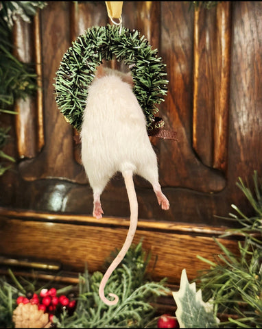 A Dangling Christmas Wreath Mouse